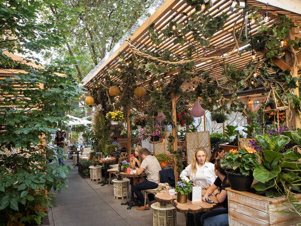 New York Loves Outdoor Dining. Here’s How to Keep the Romance Alive