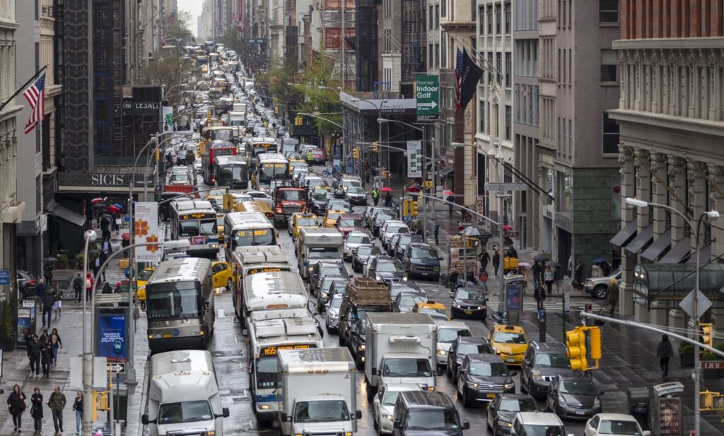 NY’s Hochul comes out for congestion pricing plan