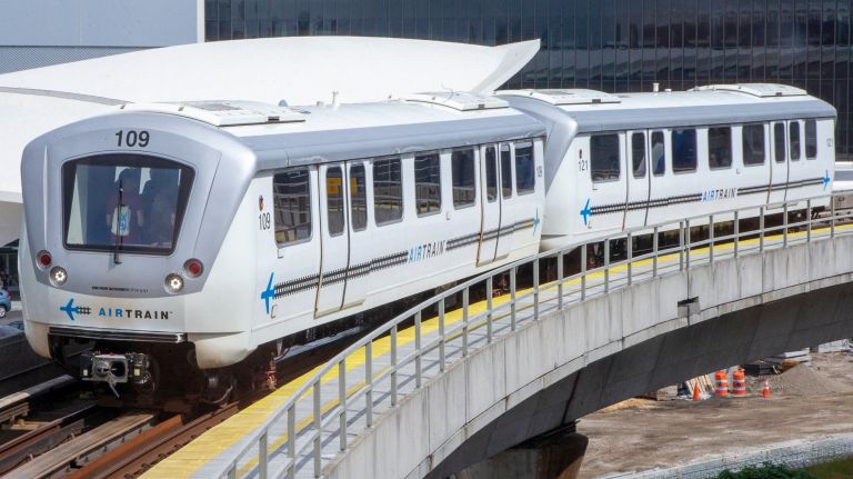 Port Authority plans fare hike to $8 for AirTrains in 2022