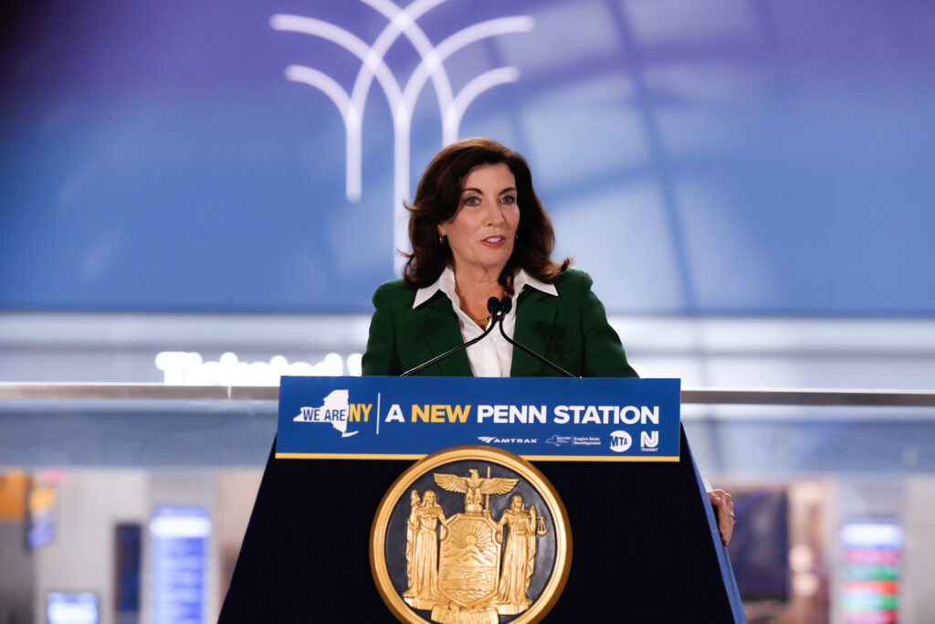 Good government groups urge Hochul sign bills to add checks, transparency for Penn Station project