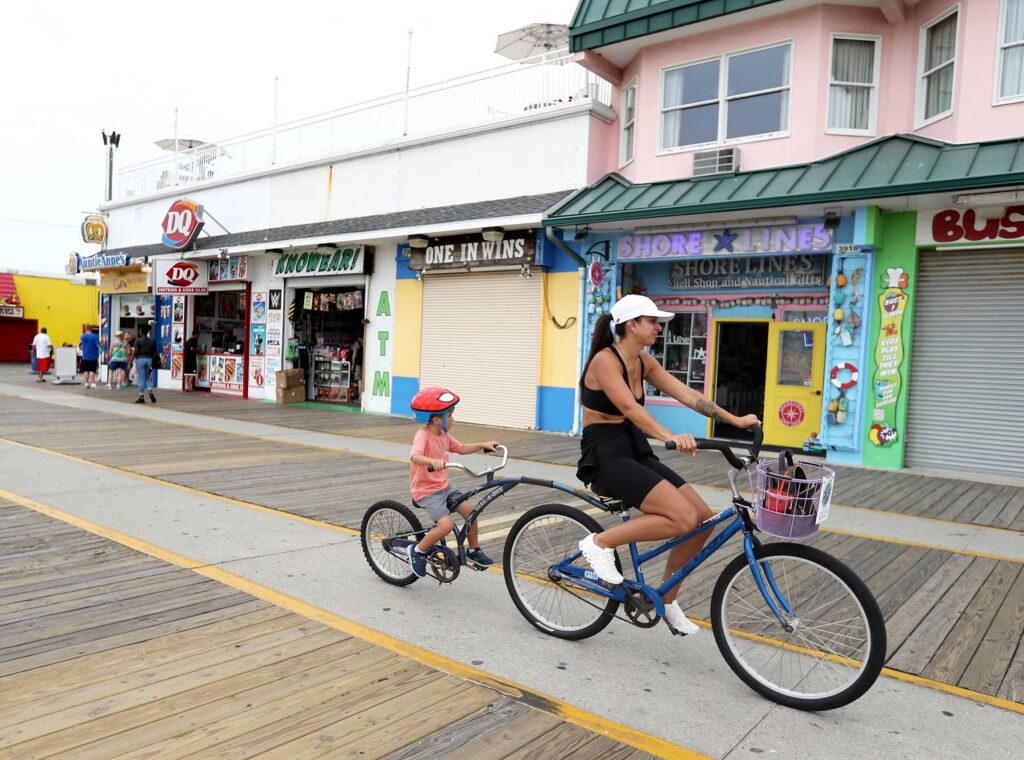 N.J. could have the first law in the U.S. requiring adults to wear a bike helmet