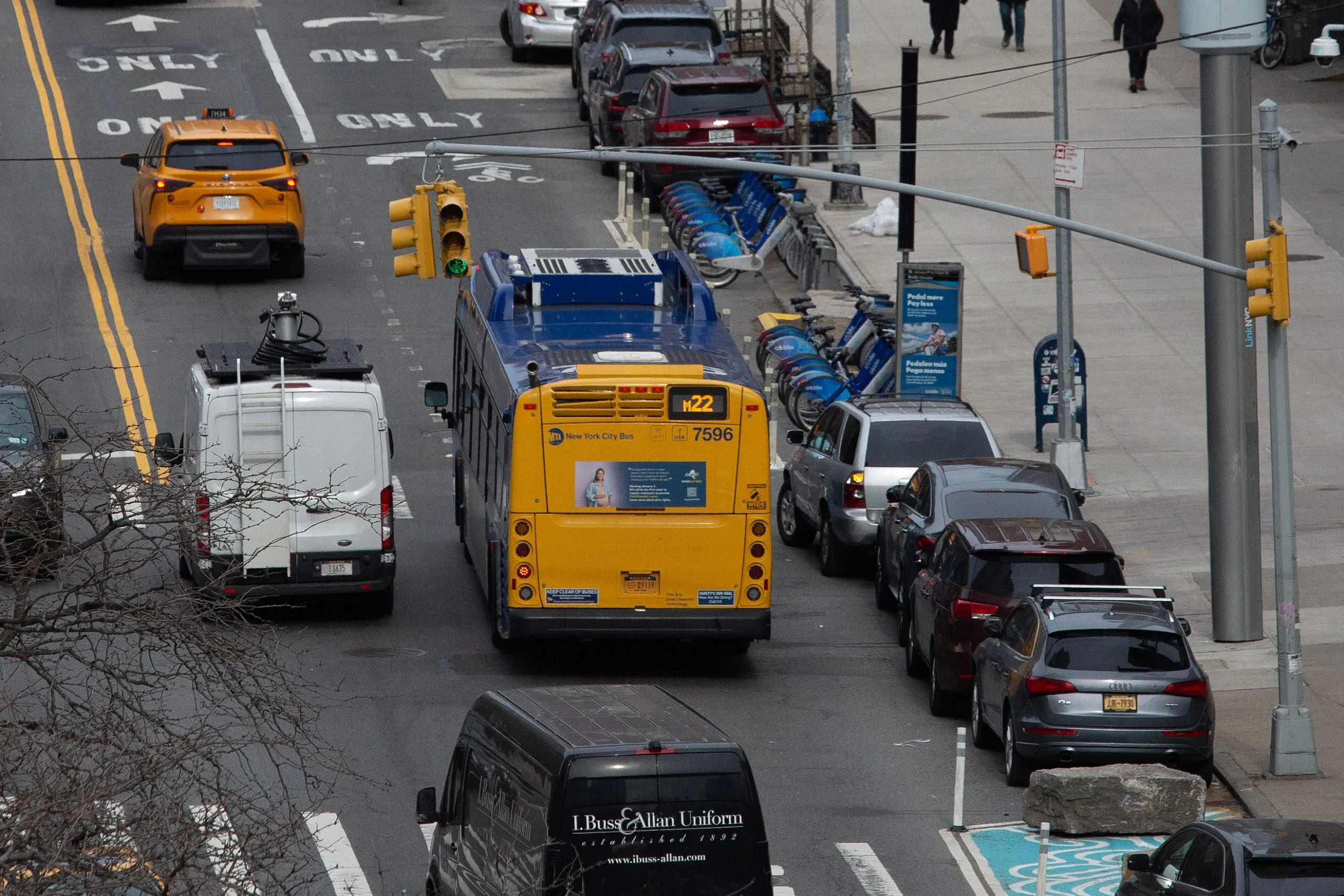 Manhattan Buses Got a Bit Faster in First Month of Congestion Pricing